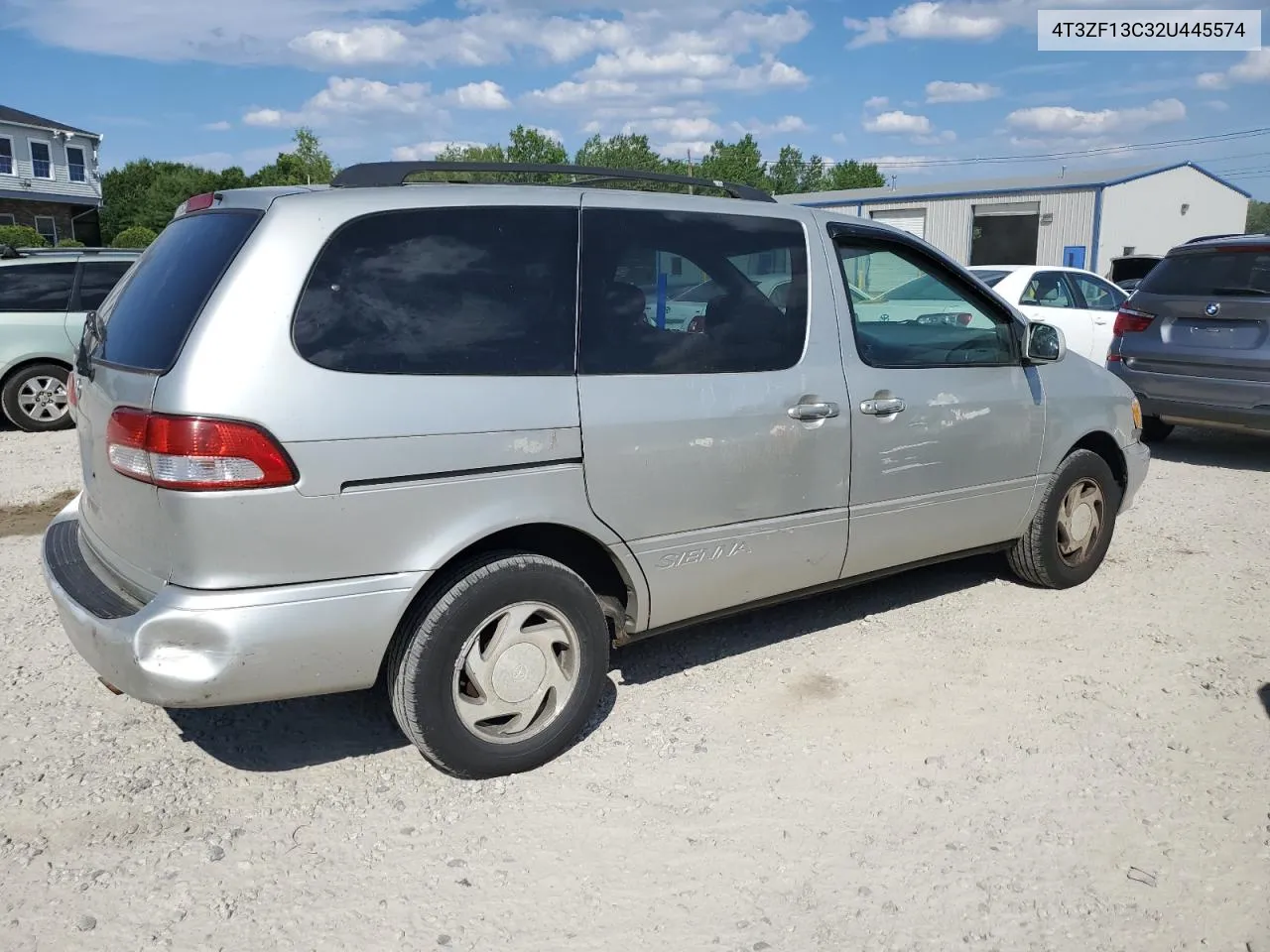 2002 Toyota Sienna Le VIN: 4T3ZF13C32U445574 Lot: 62206974