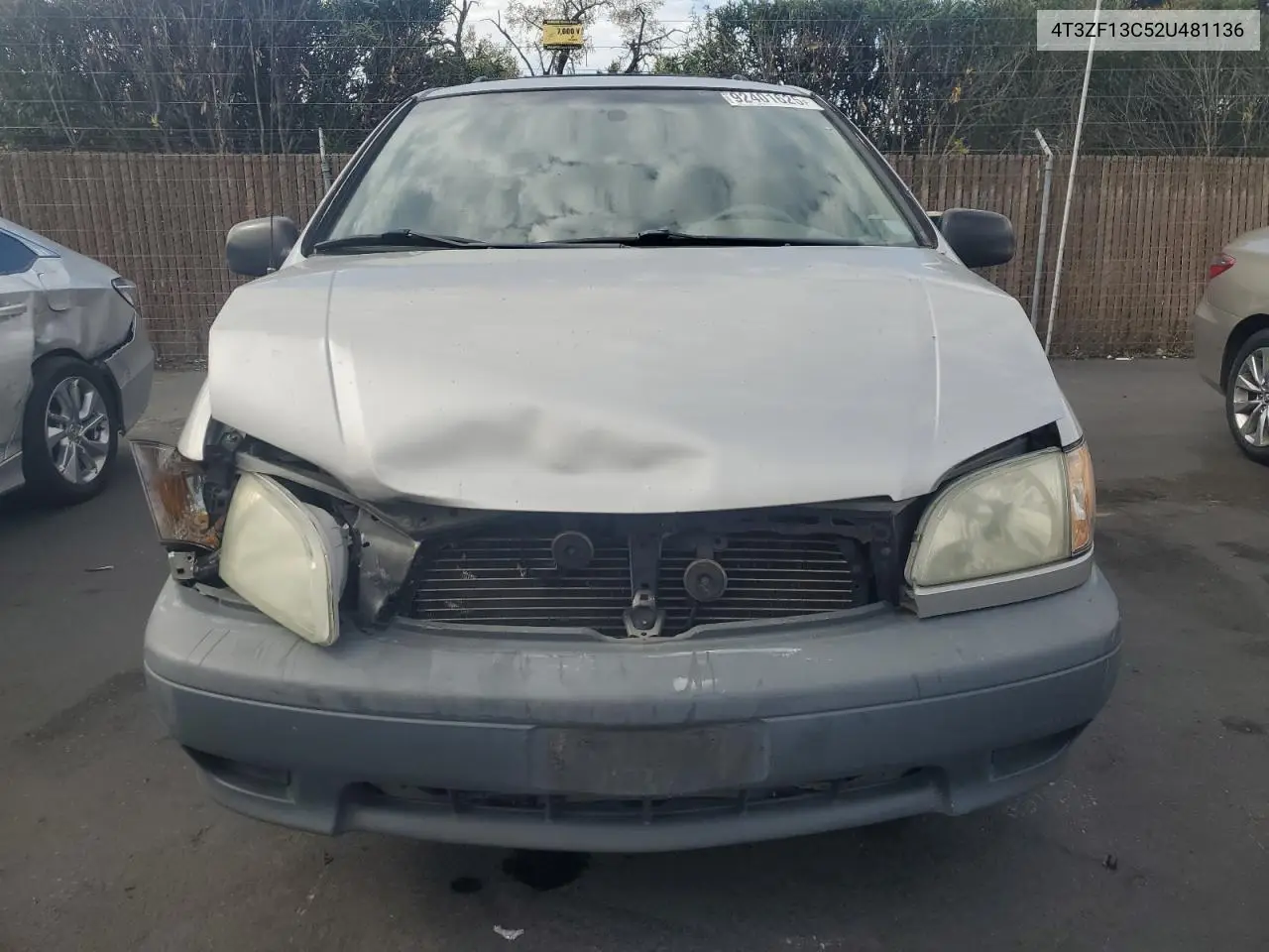 4T3ZF13C52U481136 2002 Toyota Sienna Le