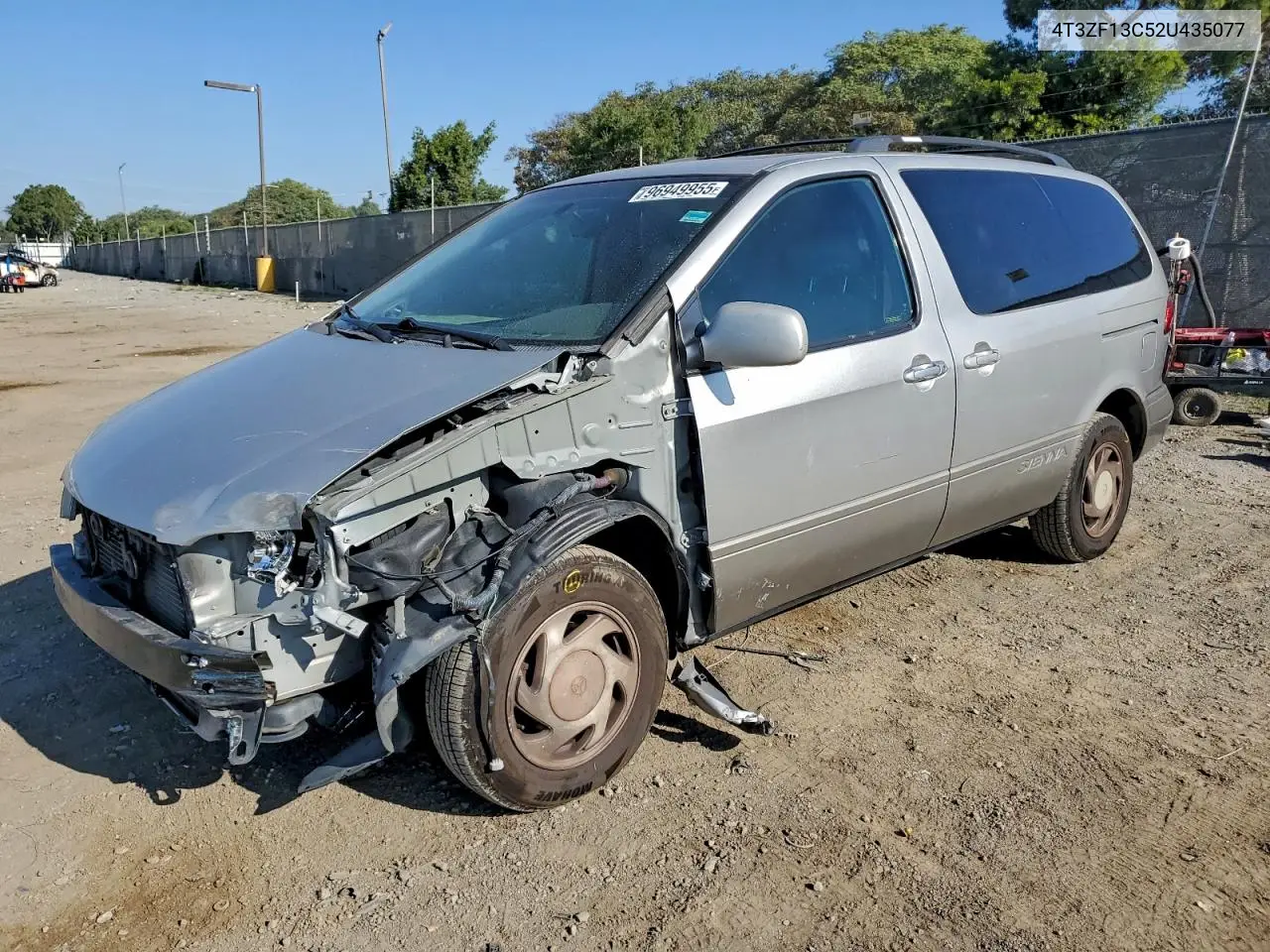 4T3ZF13C52U435077 2002 Toyota Sienna Le