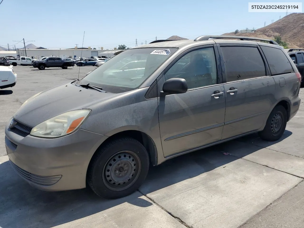 2004 Toyota Sienna Ce VIN: 5TDZA23C24S219194 Lot: 64405774