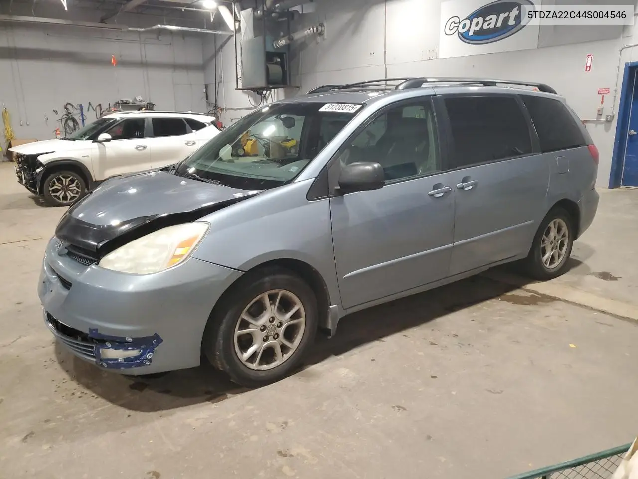 5TDZA22C44S004546 2004 Toyota Sienna Xle