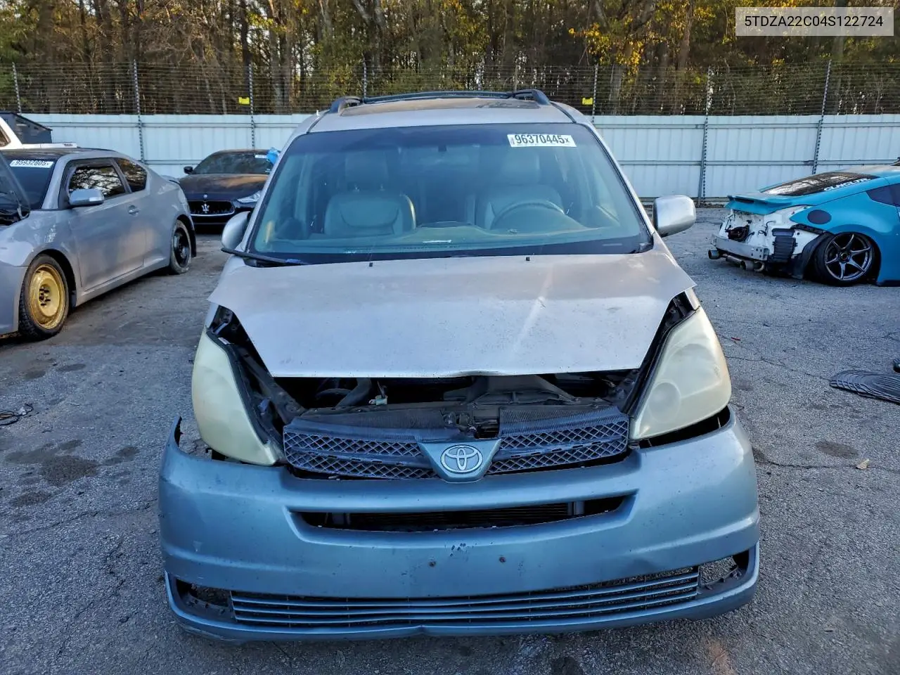 5TDZA22C04S122724 2004 Toyota Sienna Xle
