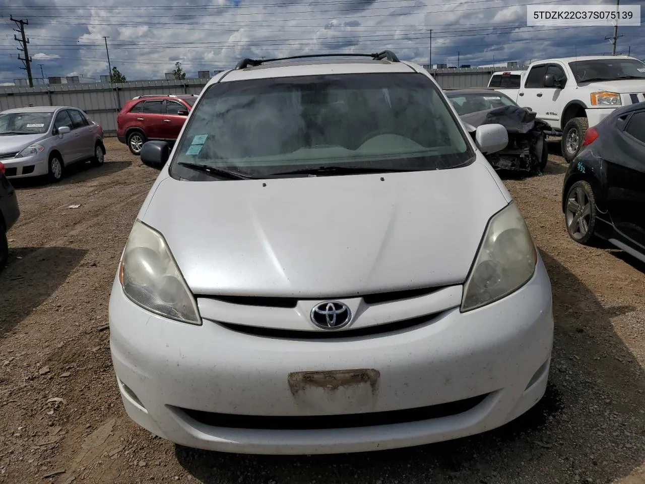 5TDZK22C37S075139 2007 Toyota Sienna Xle