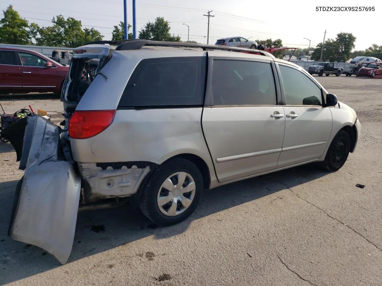 5TDZK23CX9S257695 2009 Toyota Sienna Ce