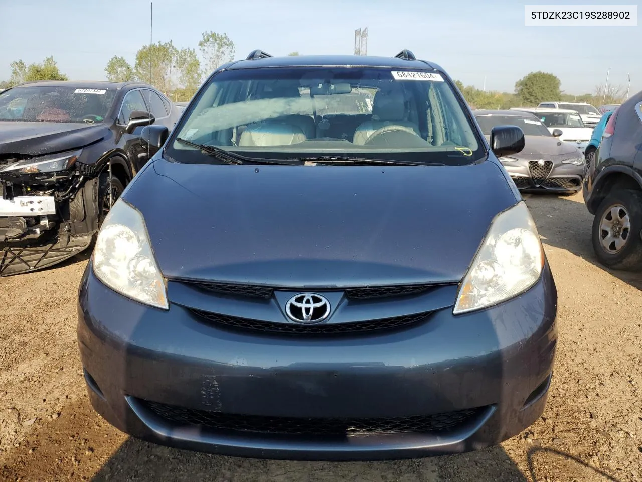 5TDZK23C19S288902 2009 Toyota Sienna Ce