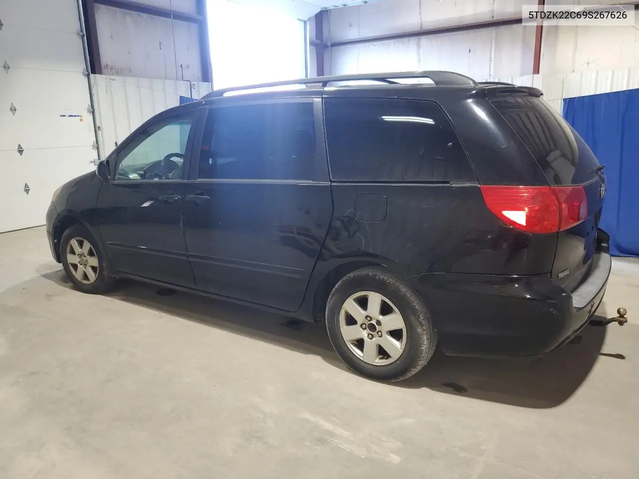 5TDZK22C69S267626 2009 Toyota Sienna Xle