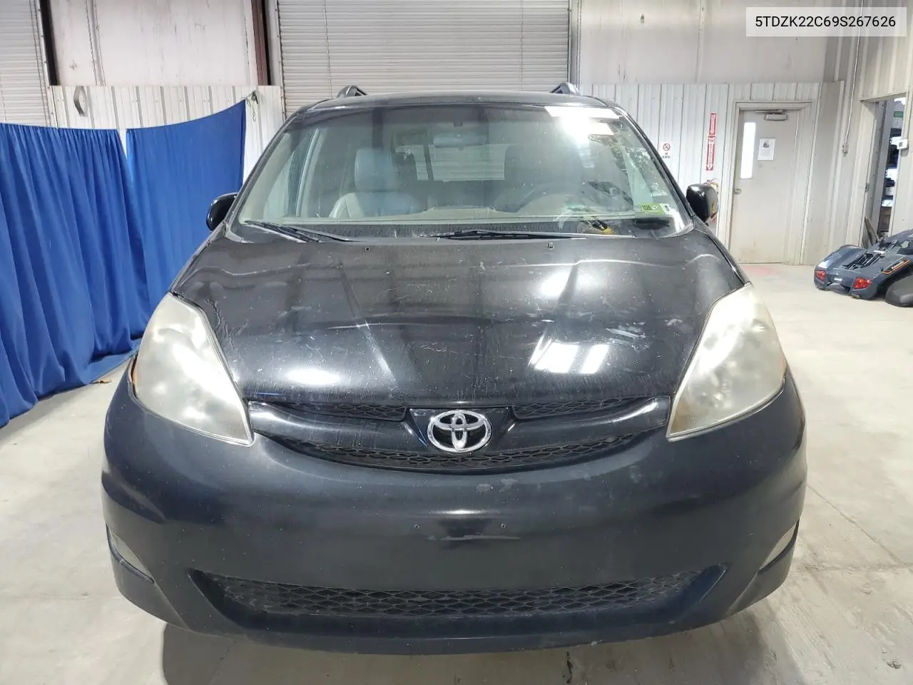 5TDZK22C69S267626 2009 Toyota Sienna Xle