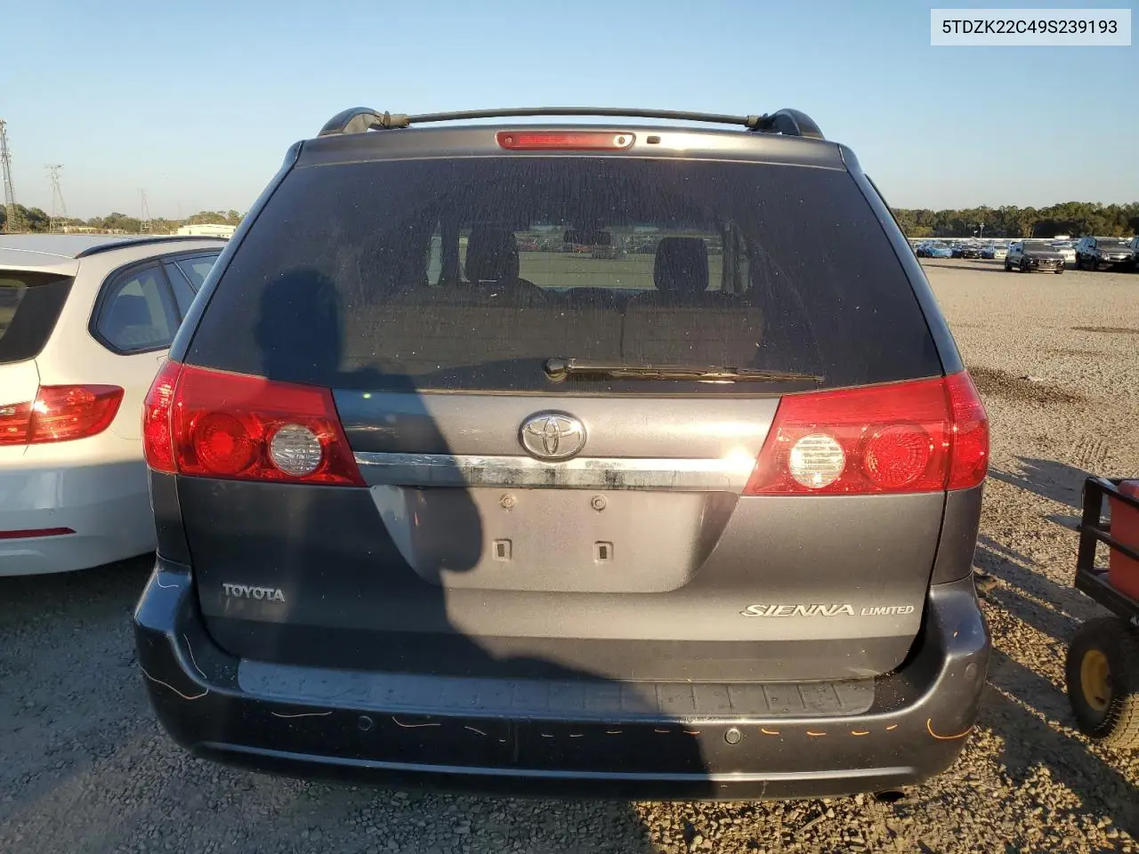 5TDZK22C49S239193 2009 Toyota Sienna Xle