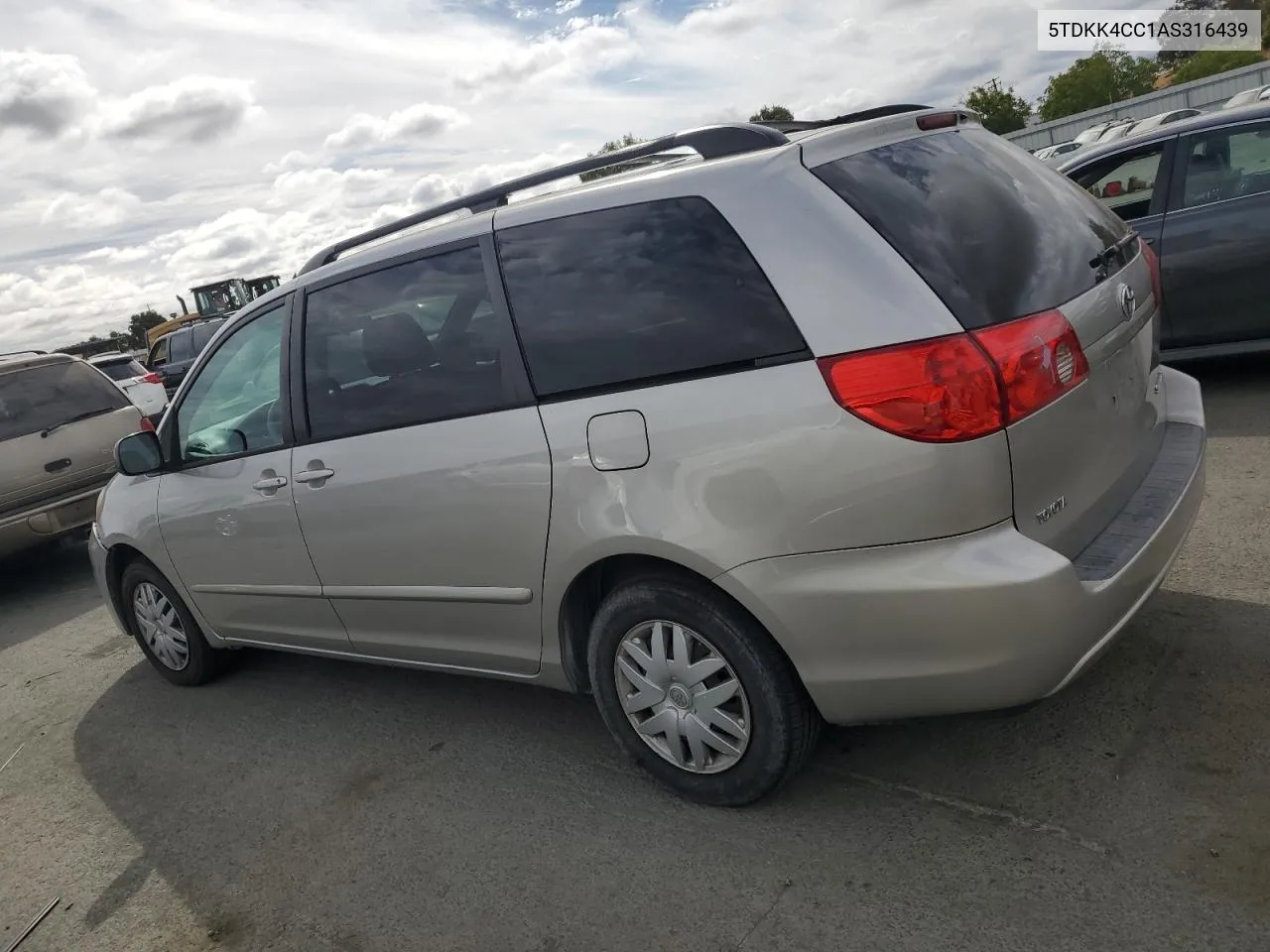 2010 Toyota Sienna Ce VIN: 5TDKK4CC1AS316439 Lot: 71851404