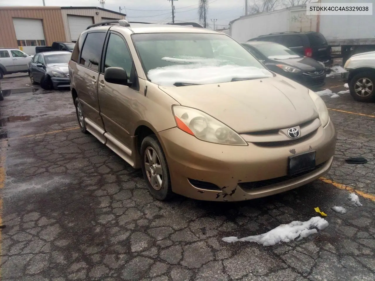 5TDKK4CC4AS329038 2010 Toyota Sienna Le 8-Passenger