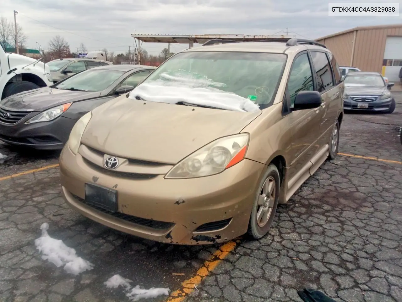 5TDKK4CC4AS329038 2010 Toyota Sienna Le 8-Passenger