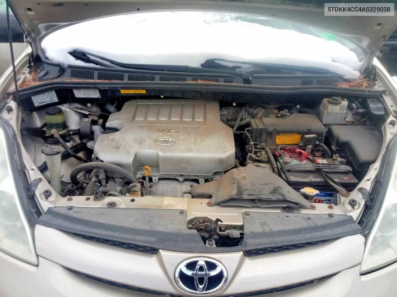 5TDKK4CC4AS329038 2010 Toyota Sienna Le 8-Passenger