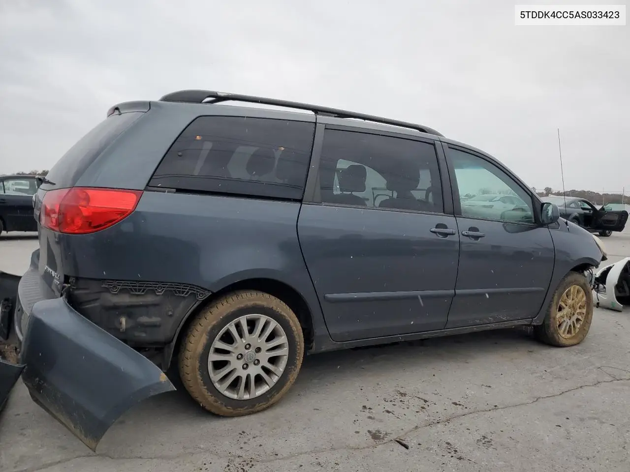 5TDDK4CC5AS033423 2010 Toyota Sienna Xle