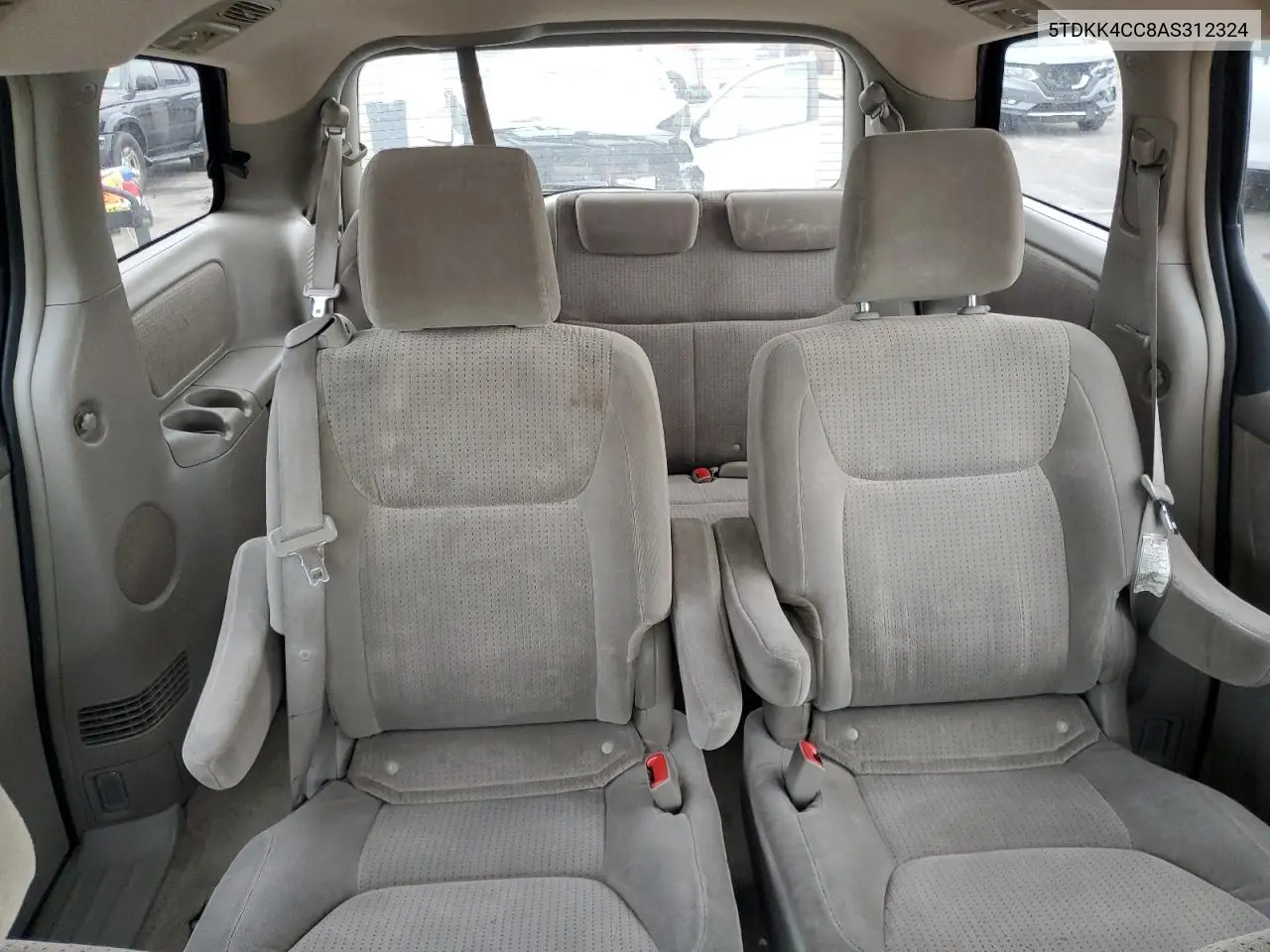 5TDKK4CC8AS312324 2010 Toyota Sienna Ce