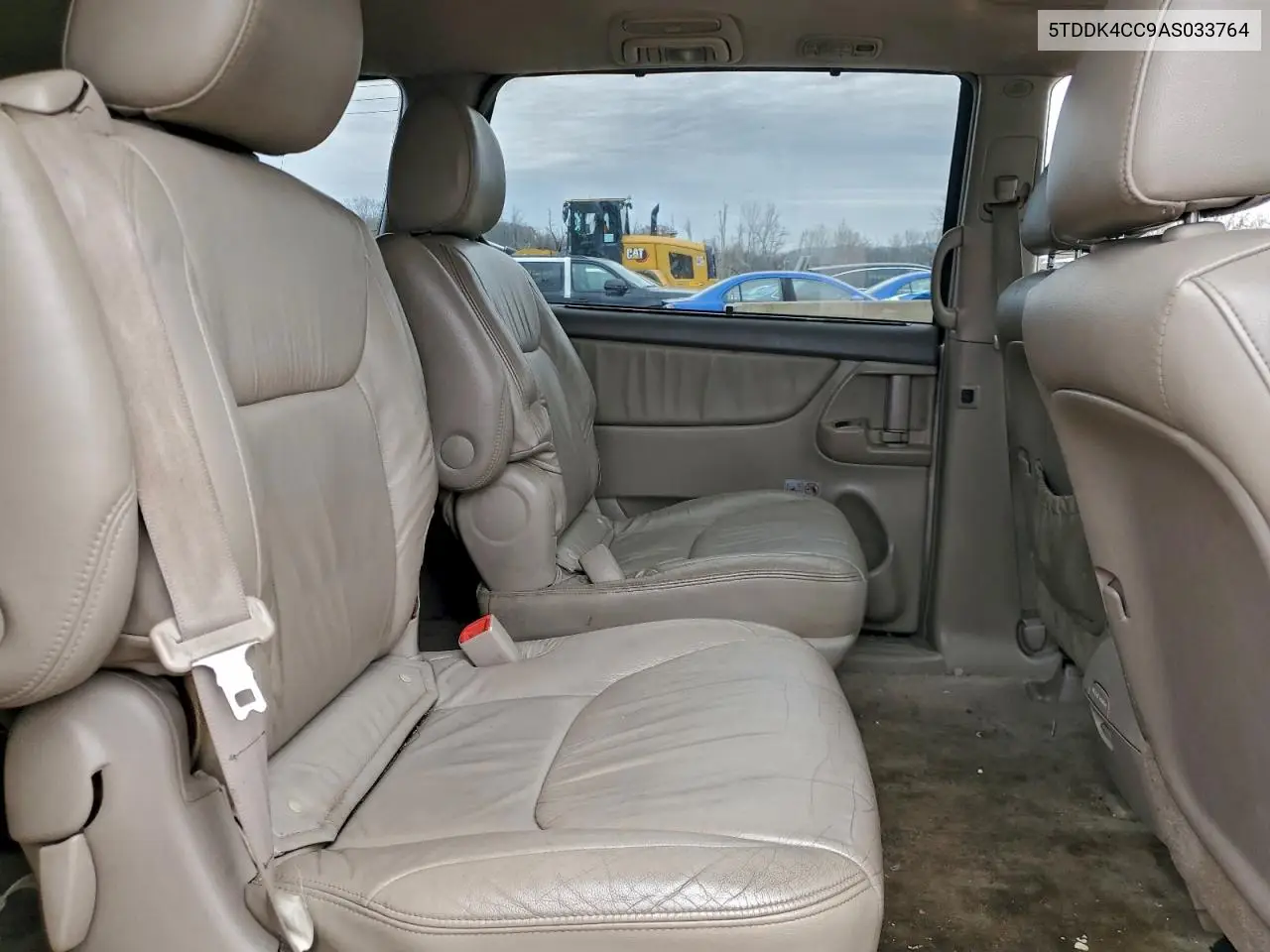 5TDDK4CC9AS033764 2010 Toyota Sienna Xle