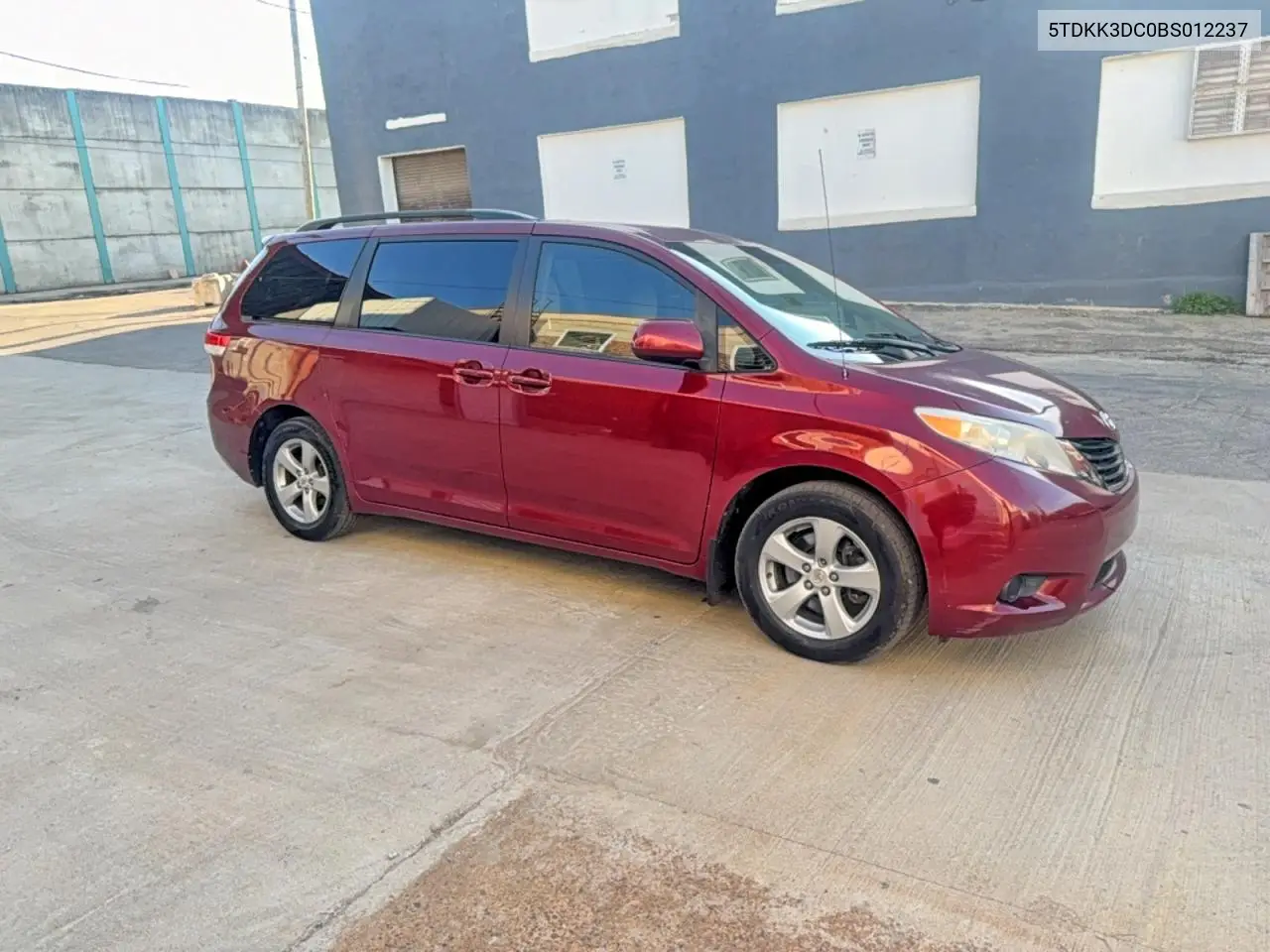 5TDKK3DC0BS012237 2011 Toyota Sienna Le
