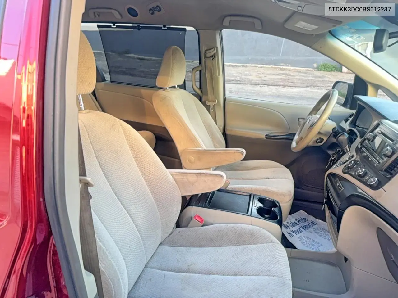 5TDKK3DC0BS012237 2011 Toyota Sienna Le