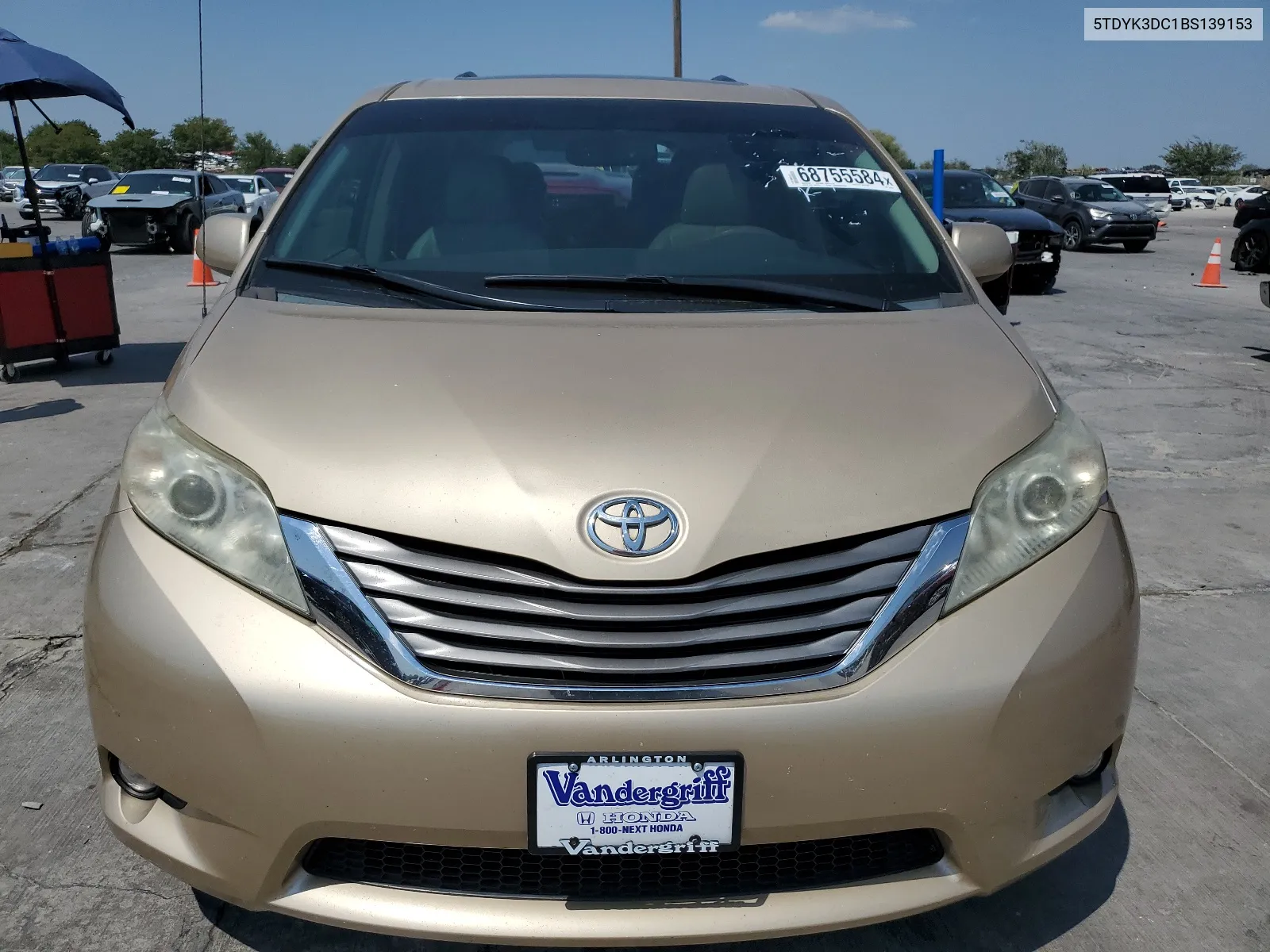 5TDYK3DC1BS139153 2011 Toyota Sienna Xle