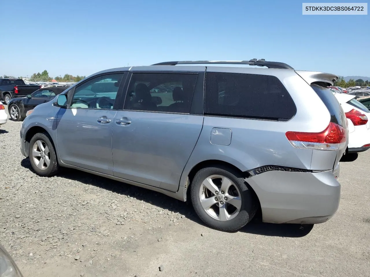 5TDKK3DC3BS064722 2011 Toyota Sienna Le