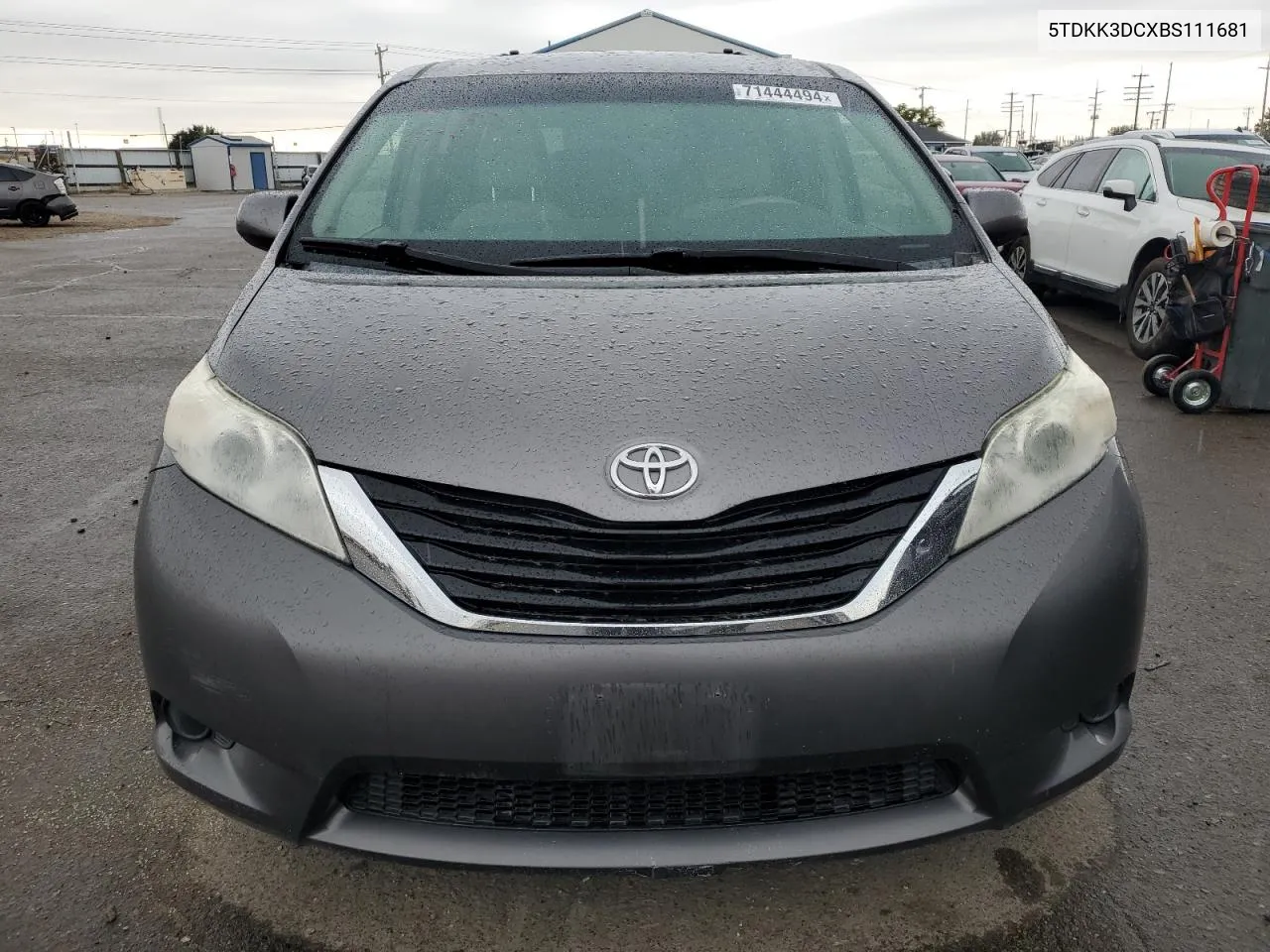 5TDKK3DCXBS111681 2011 Toyota Sienna Le