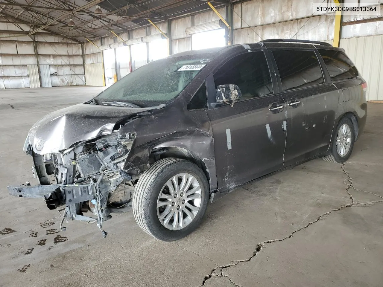 5TDYK3DC9BS013364 2011 Toyota Sienna Xle