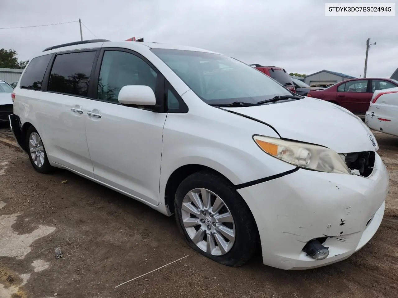 5TDYK3DC7BS024945 2011 Toyota Sienna Xle