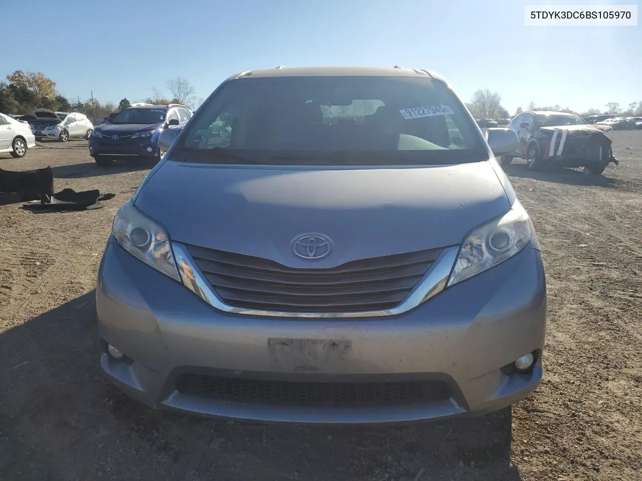 5TDYK3DC6BS105970 2011 Toyota Sienna Xle