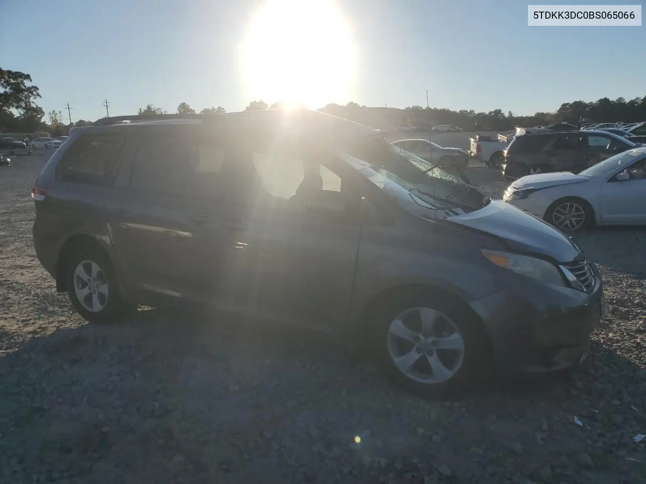 5TDKK3DC0BS065066 2011 Toyota Sienna Le