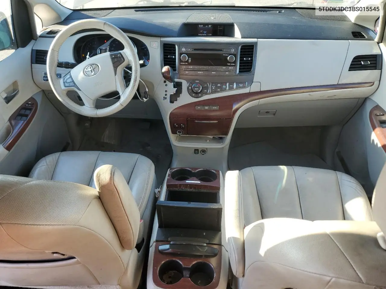 5TDDK3DC3BS015545 2011 Toyota Sienna Xle