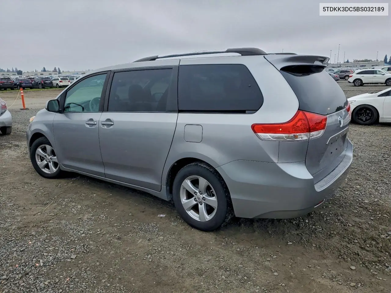 5TDKK3DC5BS032189 2011 Toyota Sienna Le