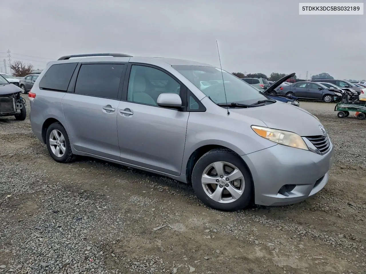 5TDKK3DC5BS032189 2011 Toyota Sienna Le