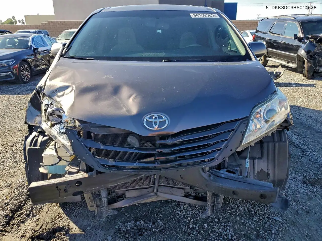5TDKK3DC3BS014628 2011 Toyota Sienna Le