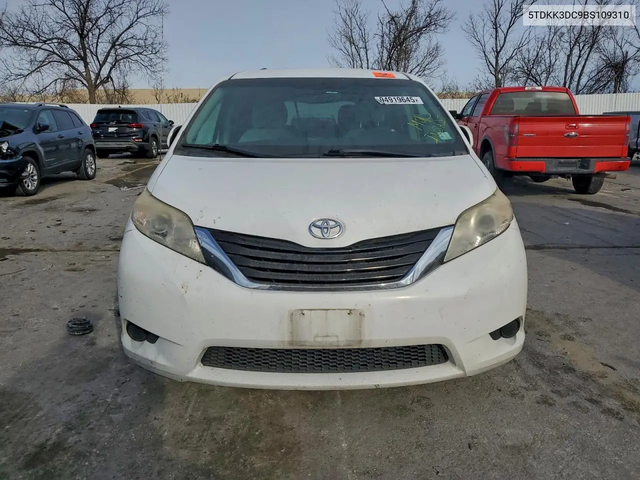 5TDKK3DC9BS109310 2011 Toyota Sienna Le