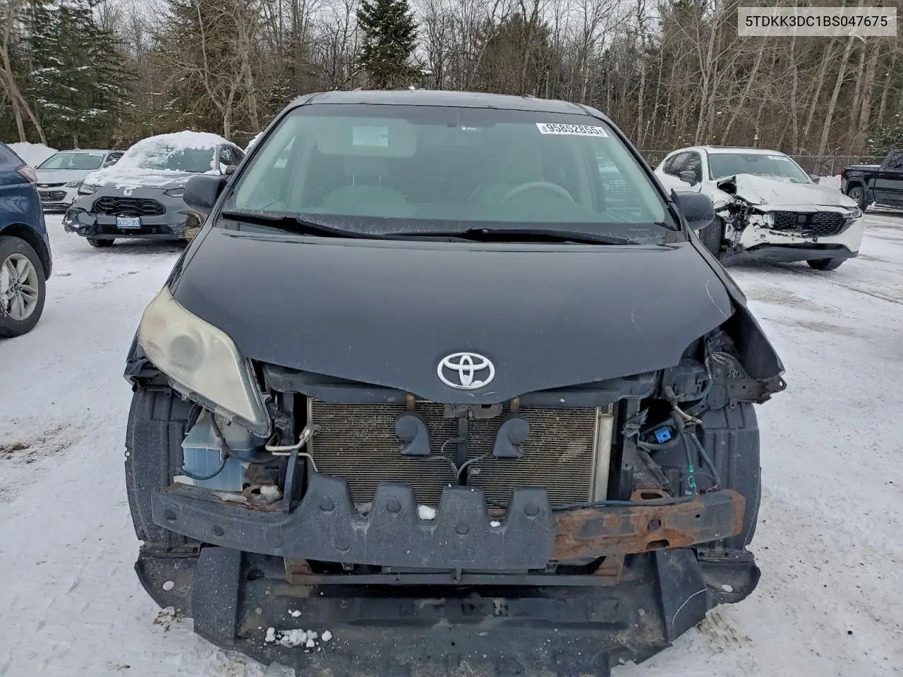 5TDKK3DC1BS047675 2011 Toyota Sienna Le