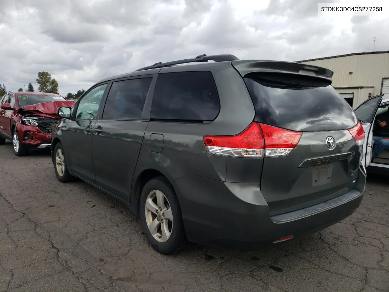 5TDKK3DC4CS277258 2012 Toyota Sienna Le