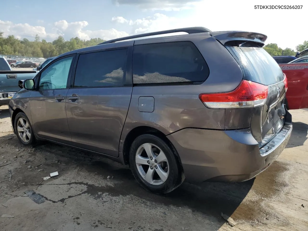 5TDKK3DC9CS266207 2012 Toyota Sienna Le