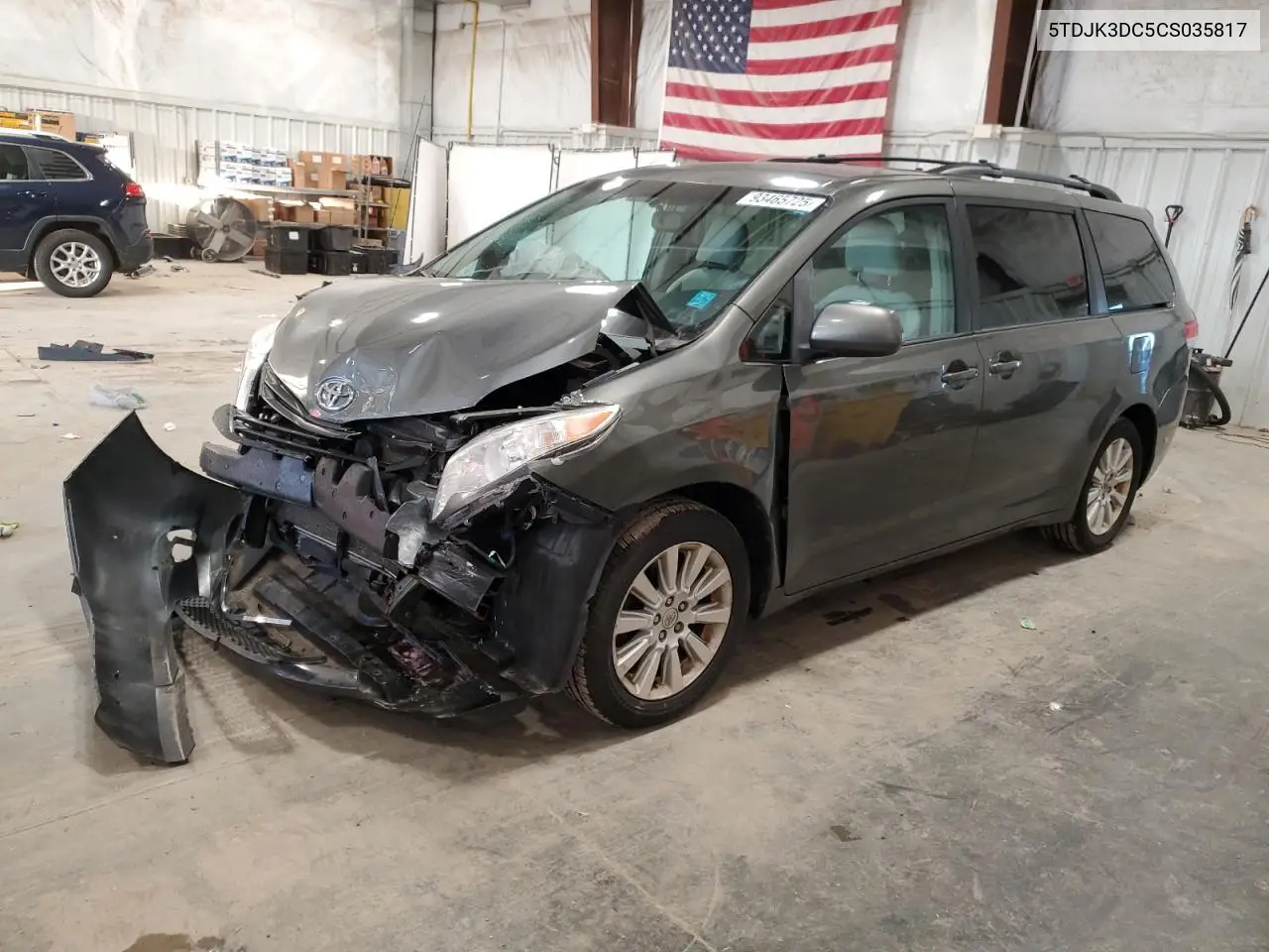 5TDJK3DC5CS035817 2012 Toyota Sienna Le