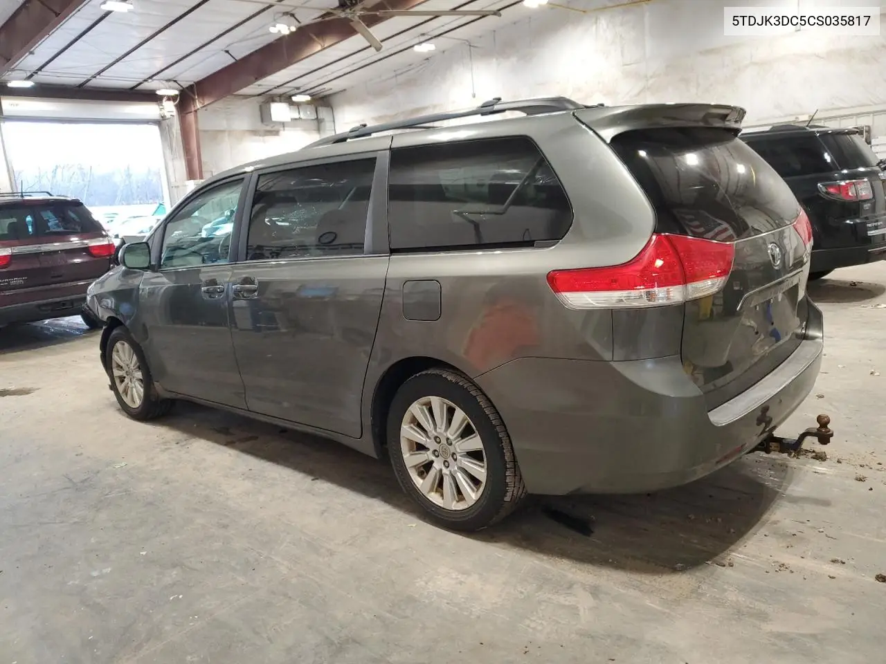 5TDJK3DC5CS035817 2012 Toyota Sienna Le