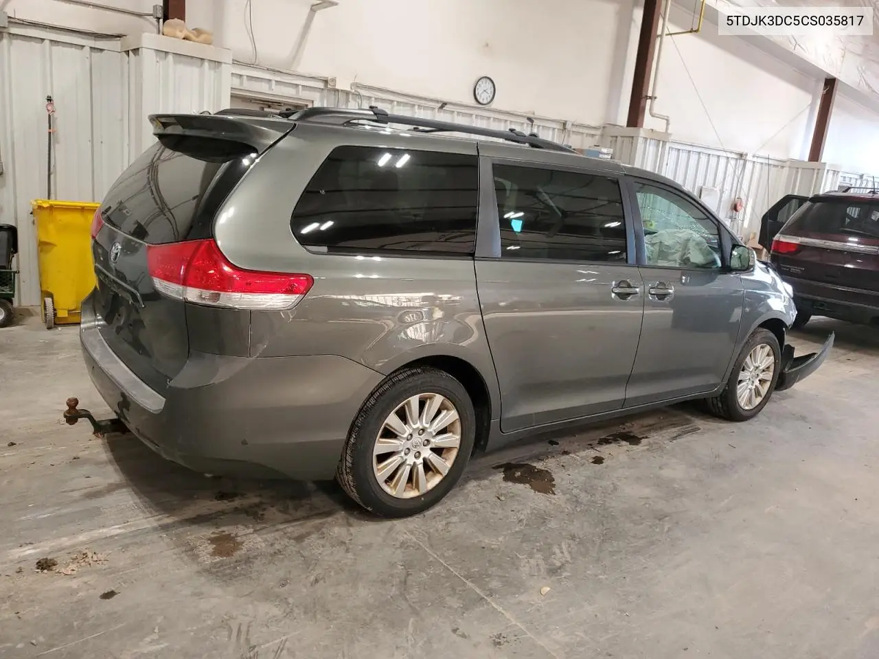 5TDJK3DC5CS035817 2012 Toyota Sienna Le