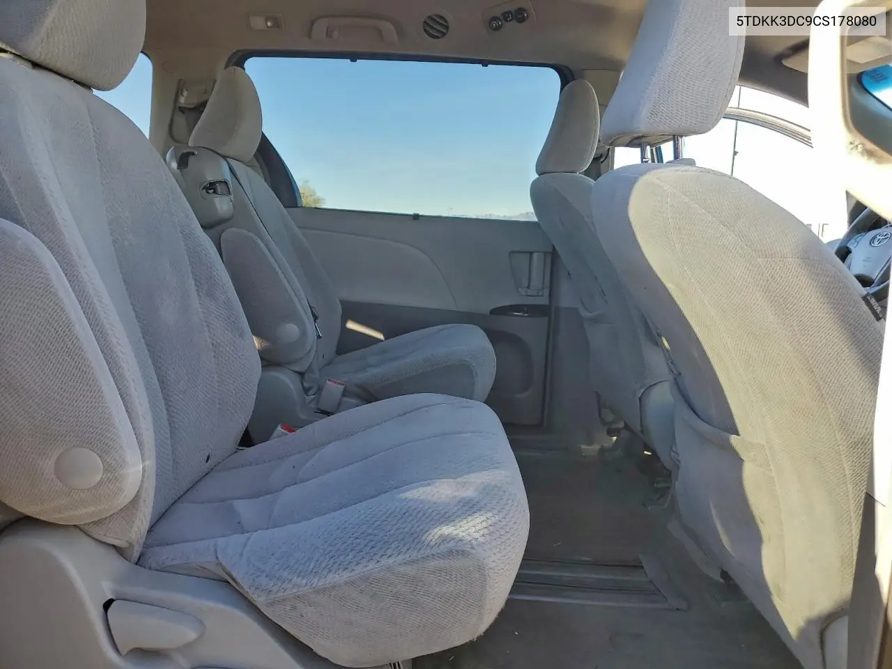 5TDKK3DC9CS178080 2012 Toyota Sienna Le
