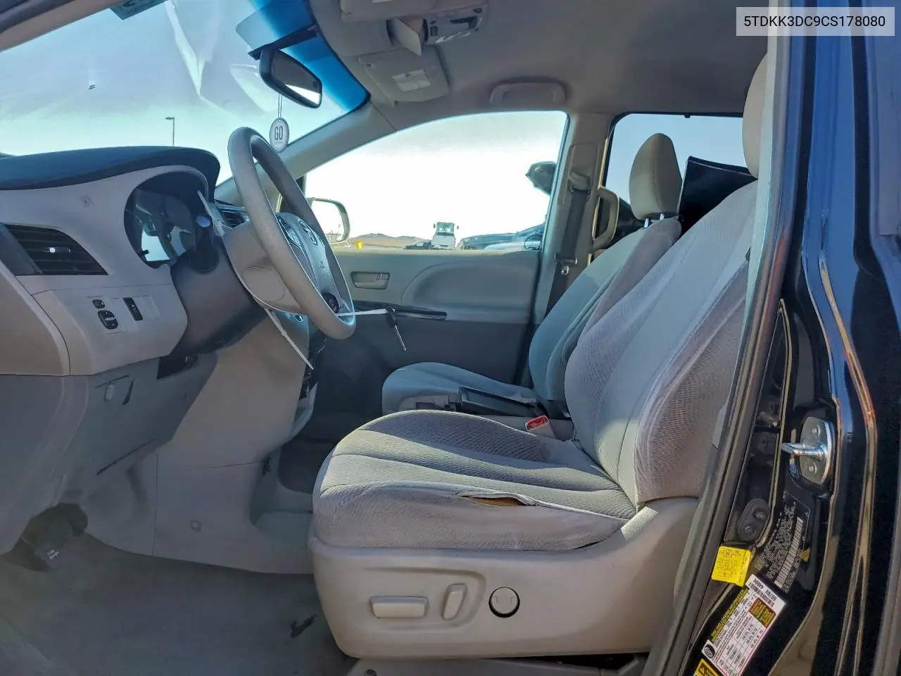 5TDKK3DC9CS178080 2012 Toyota Sienna Le