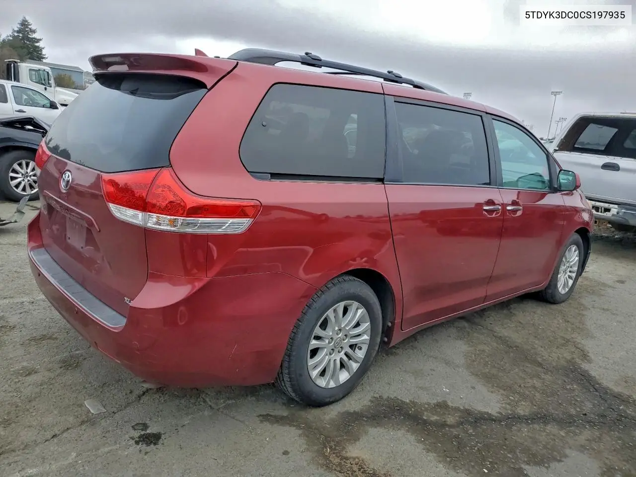 5TDYK3DC0CS197935 2012 Toyota Sienna Xle