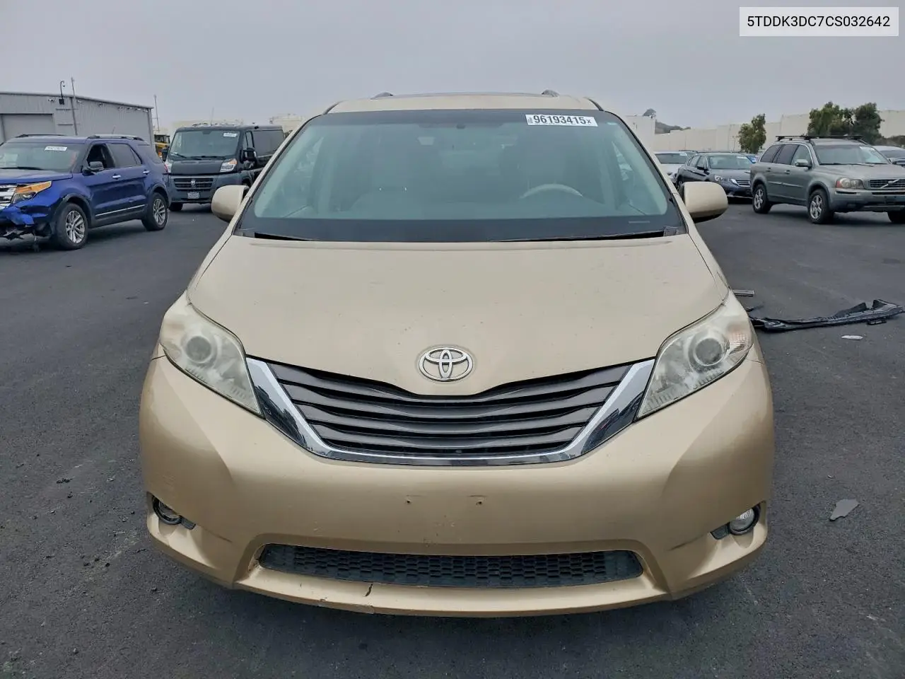 5TDDK3DC7CS032642 2012 Toyota Sienna Xle