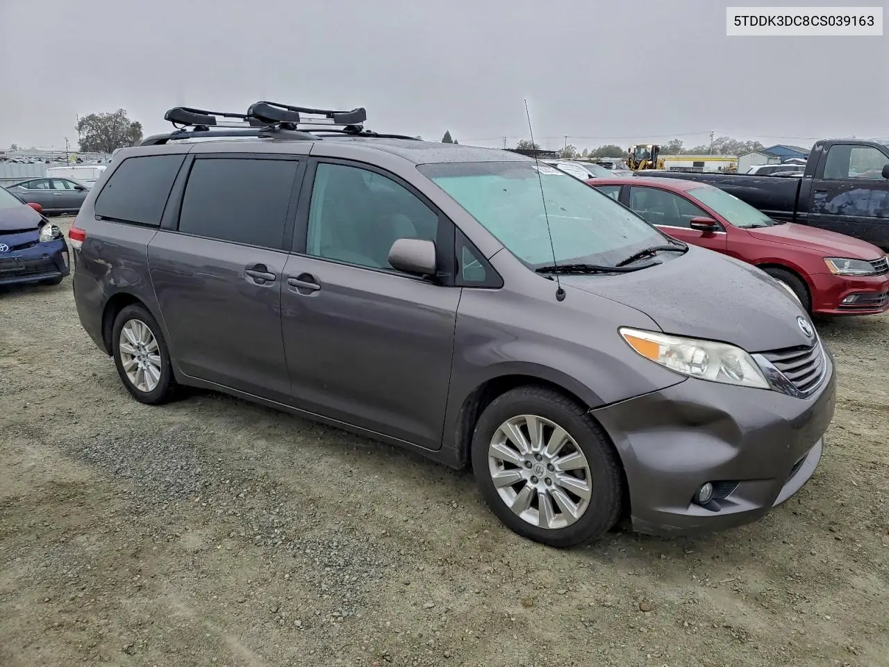 5TDDK3DC8CS039163 2012 Toyota Sienna Xle