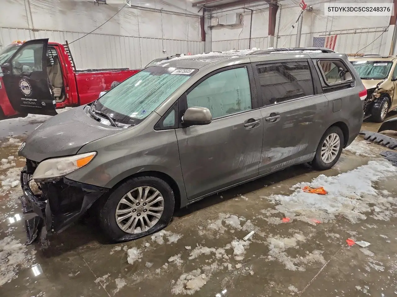 5TDYK3DC5CS248376 2012 Toyota Sienna Xle