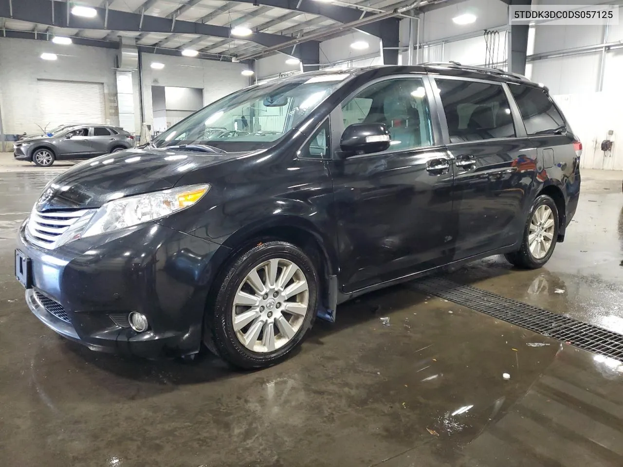 5TDDK3DC0DS057125 2013 Toyota Sienna Xle