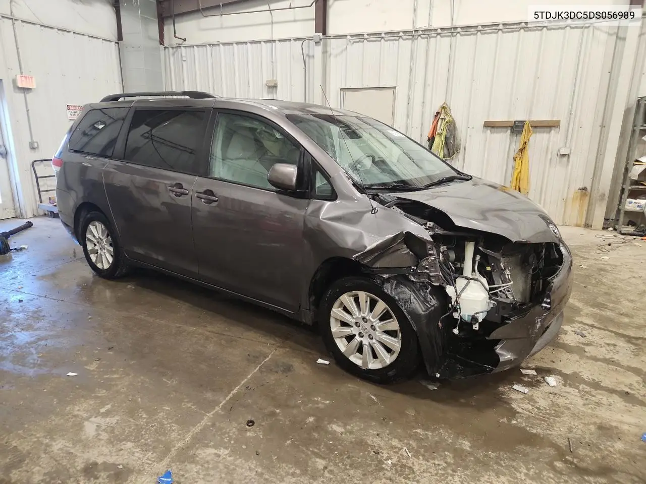 5TDJK3DC5DS056989 2013 Toyota Sienna Le
