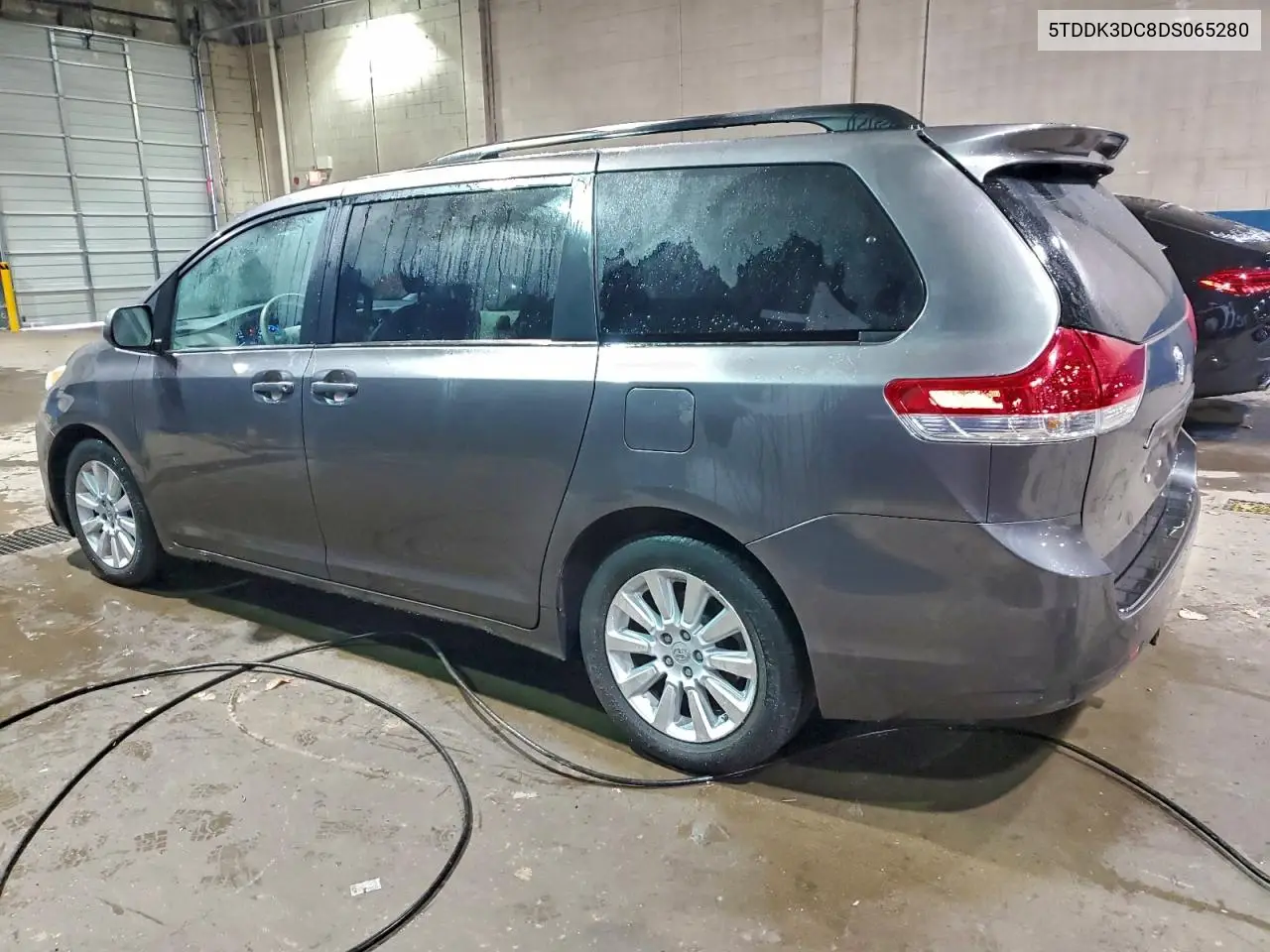 5TDDK3DC8DS065280 2013 Toyota Sienna Xle