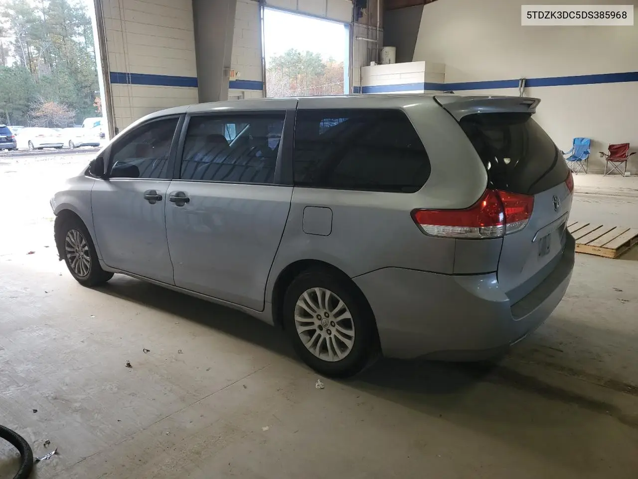 5TDZK3DC5DS385968 2013 Toyota Sienna