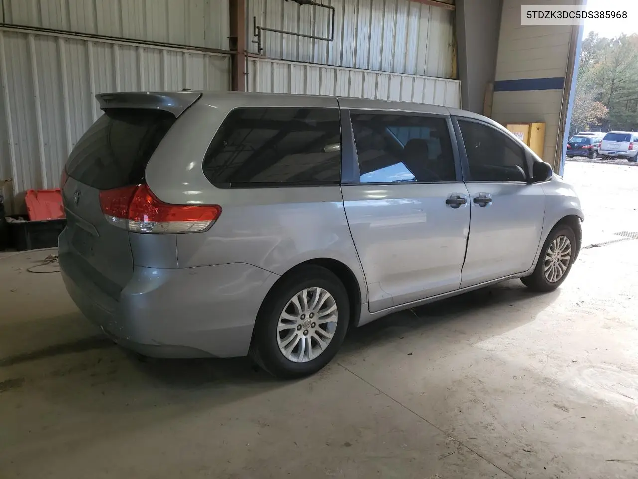 5TDZK3DC5DS385968 2013 Toyota Sienna